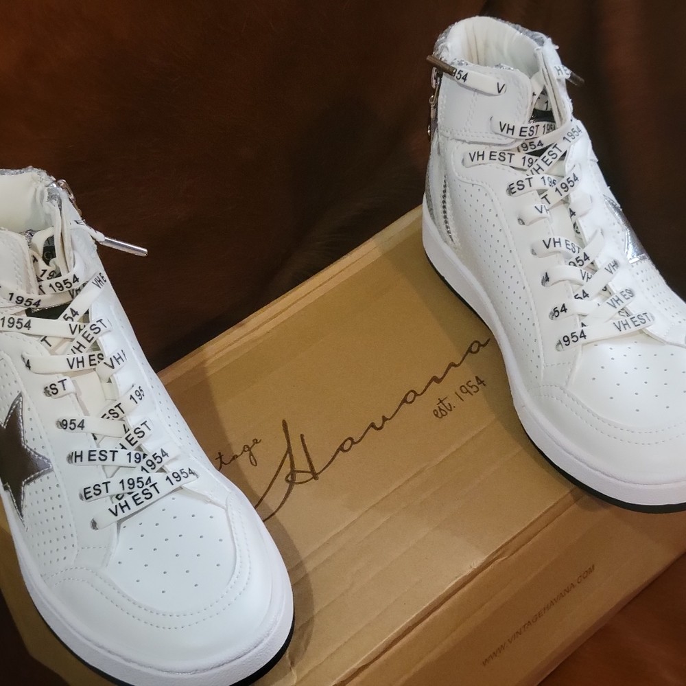 VINTAGE HAVANA Mavis High Top Sneakers